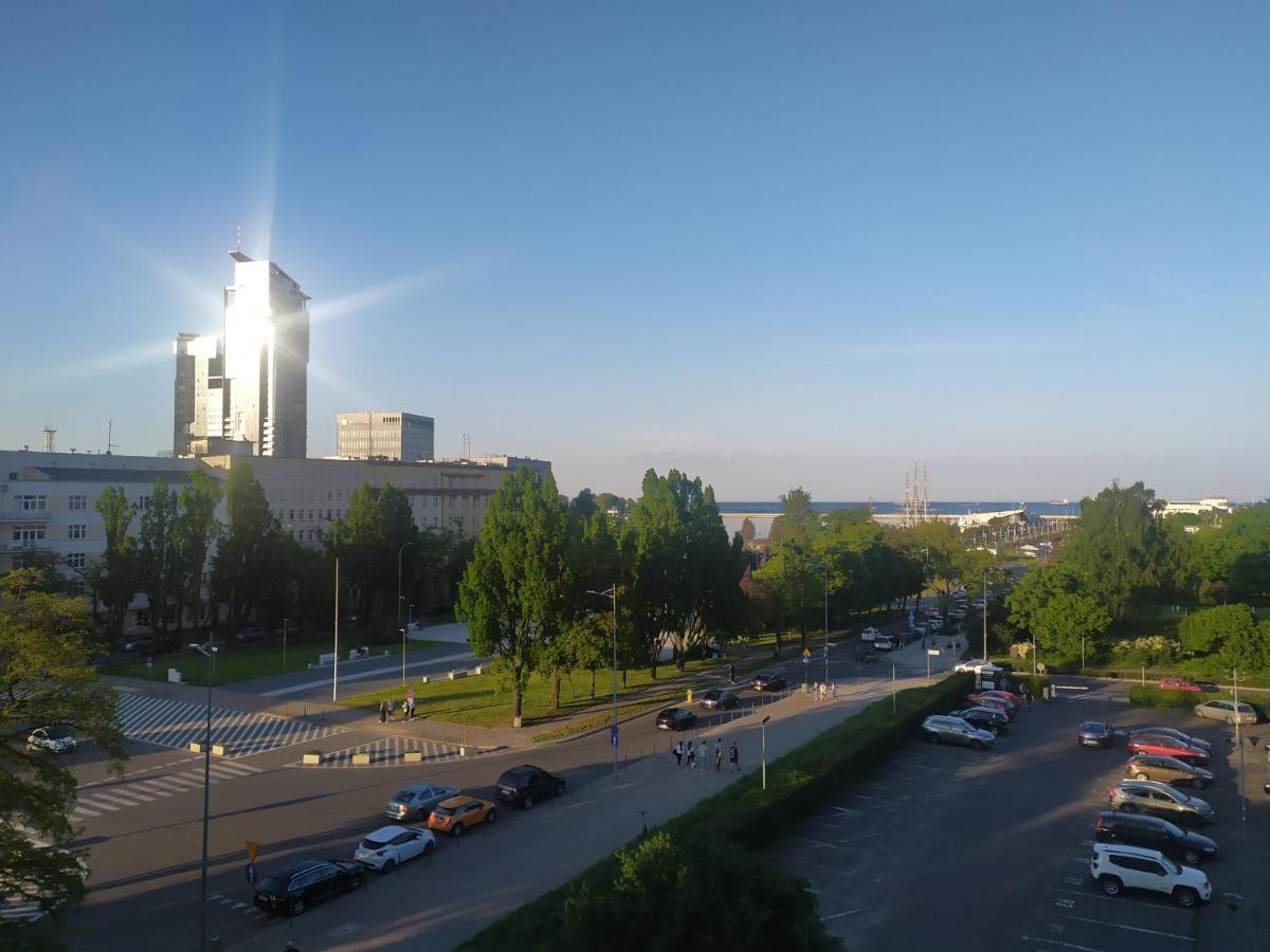 Apartment By The Sea - Kosciuszki Square กดิเนีย ภายนอก รูปภาพ