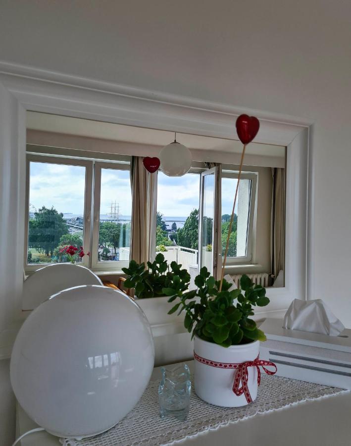 Apartment By The Sea - Kosciuszki Square กดิเนีย ภายนอก รูปภาพ