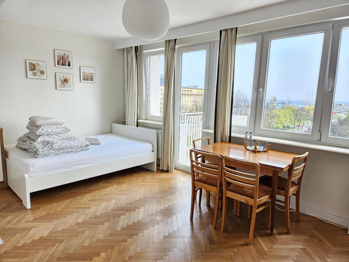 Apartment By The Sea - Kosciuszki Square กดิเนีย ภายนอก รูปภาพ